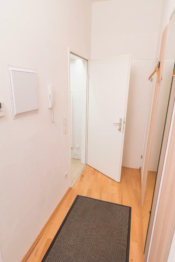 Tiny Hideaway Lägenhet Wien Exteriör bild